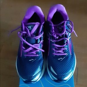 Brooks Ravenna 8